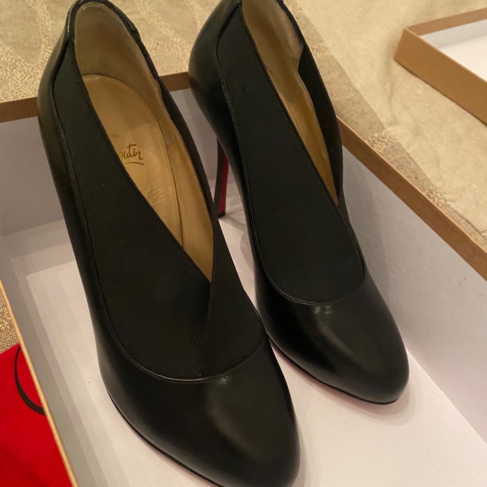 Christian Louboutin LEATHER "TOOT COUVERTE BOOTIE